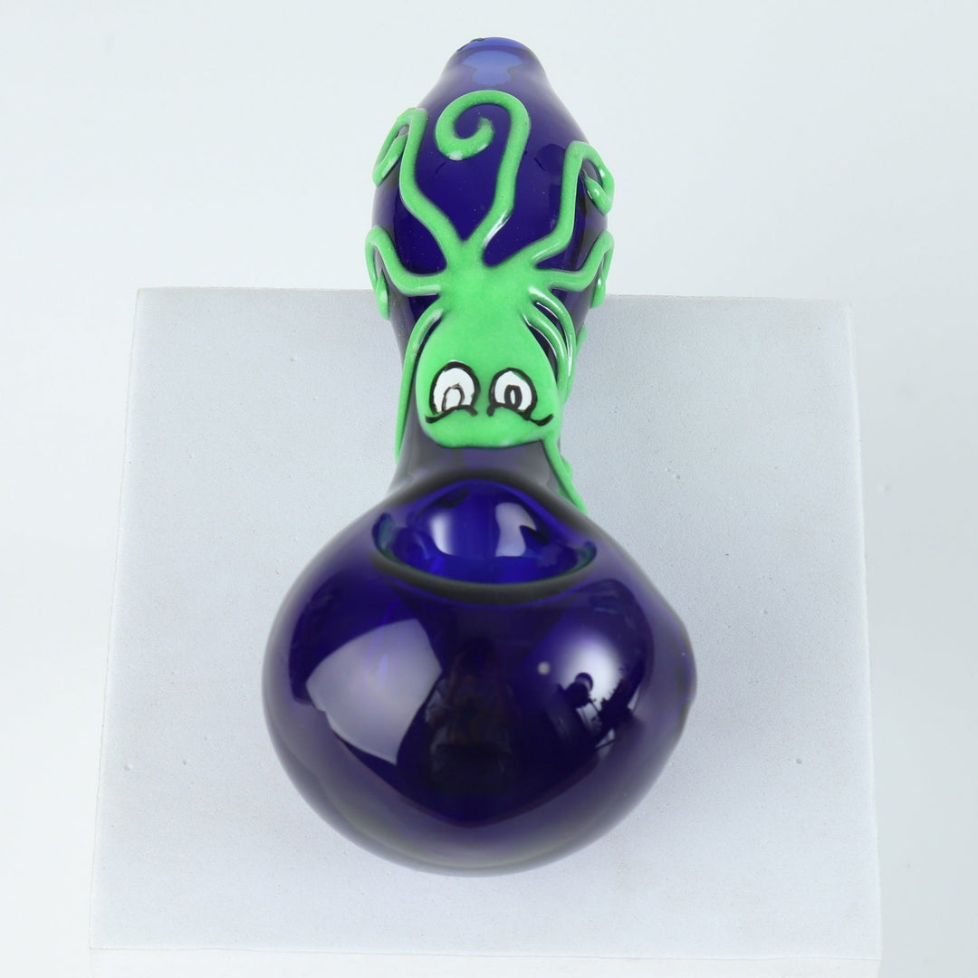 Glowing Octopus/ Spider Glass Smoking Pipe