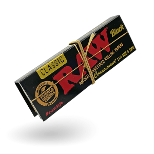 RAW Classic Black 1 1/4 Papers + Tips